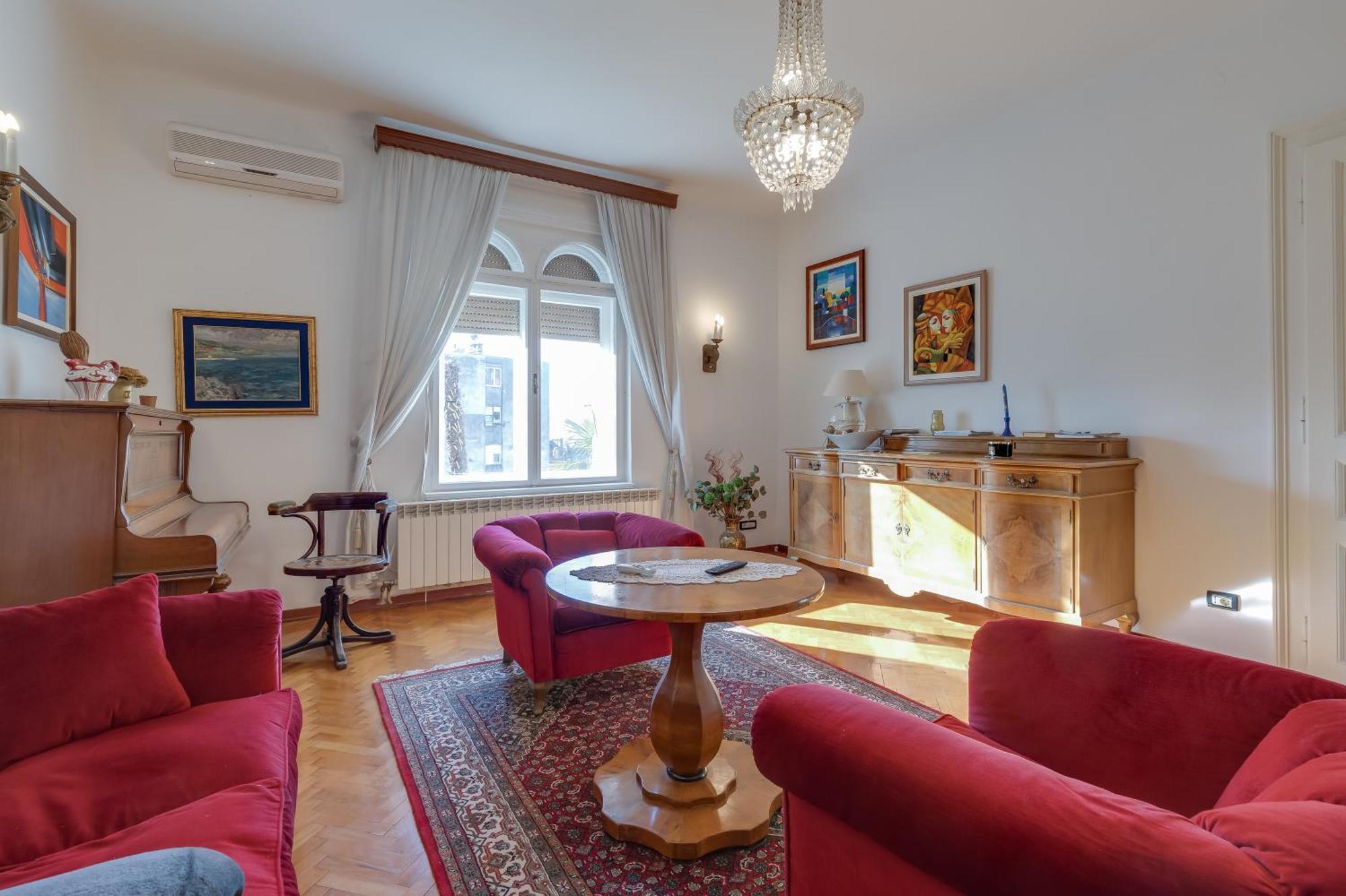 City Apartment With Garden - Happy Rentals リエカ エクステリア 写真